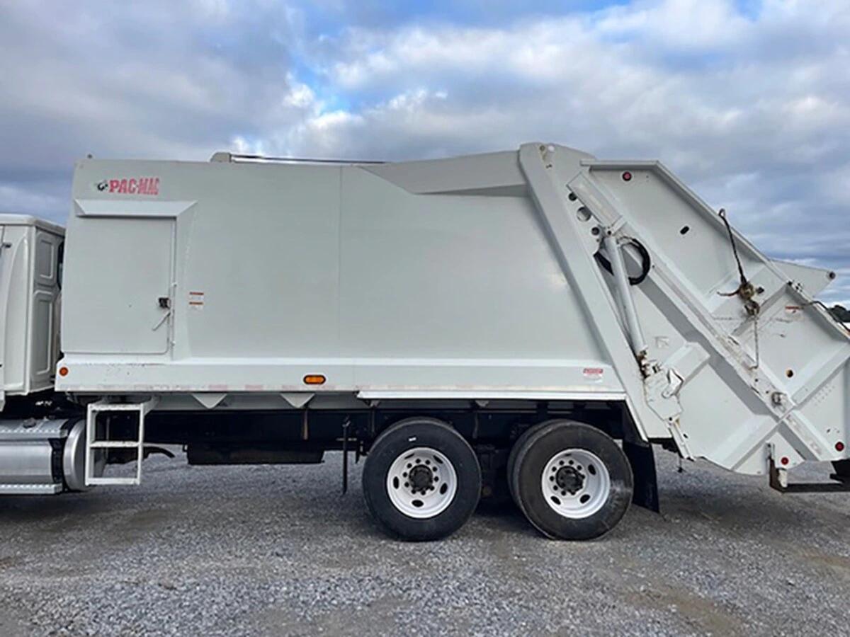 2020 Western Star 4700 in Warminster, PA — photo 20