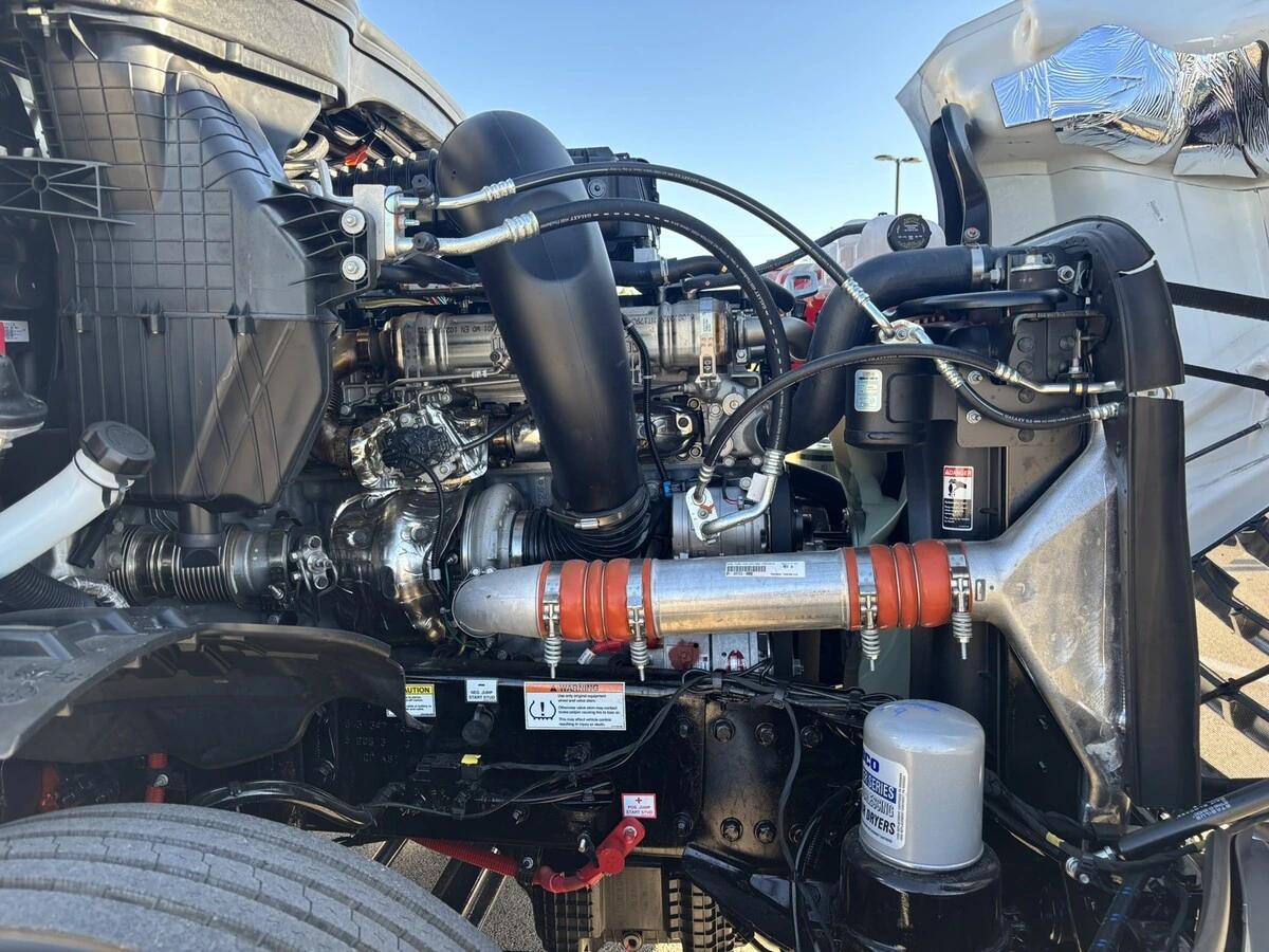 2026 Freightliner Cascadia in Amarillo, TX — photo 18