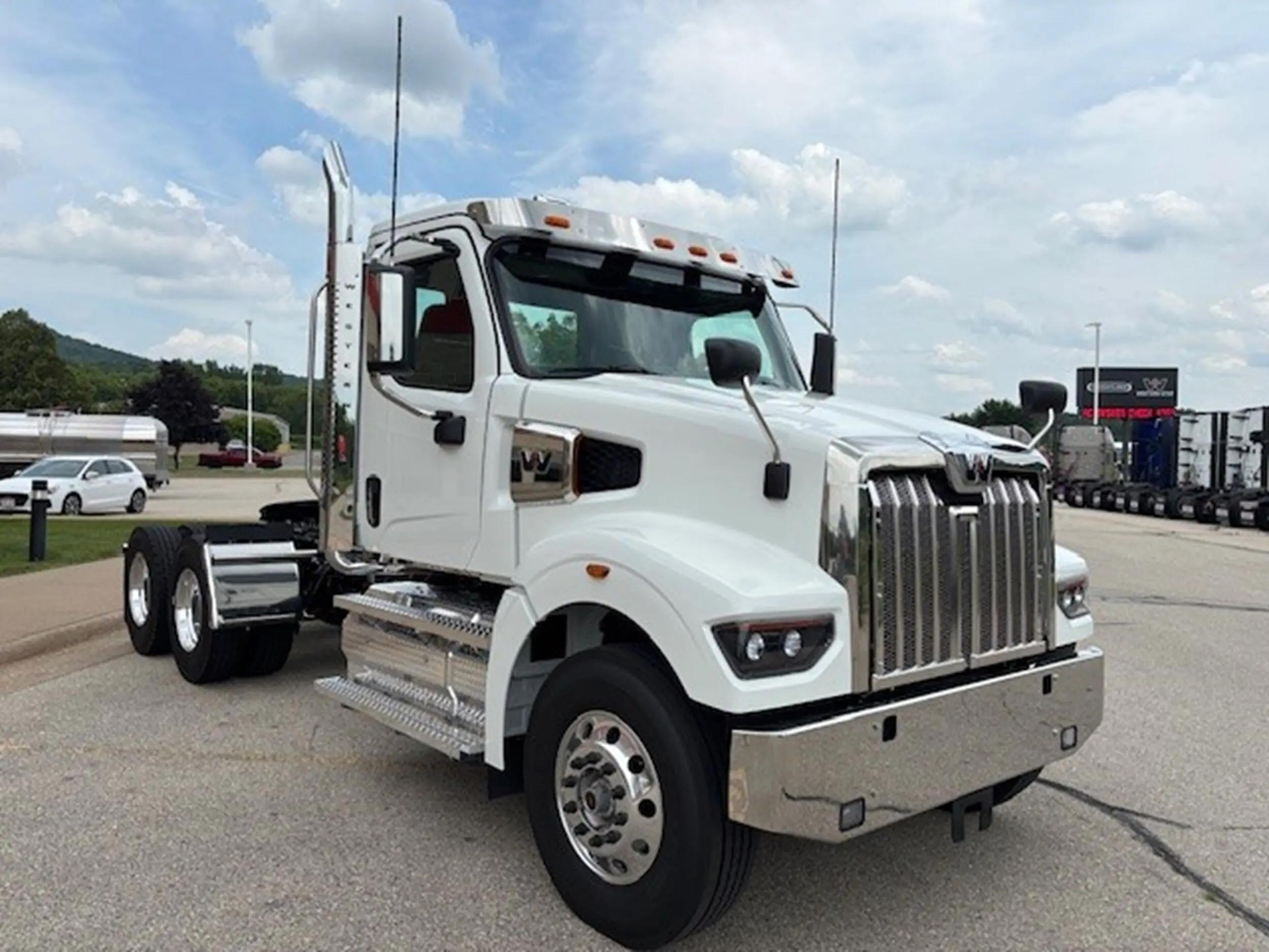 2026 Western Star 49X in La Crosse, WI — photo 3