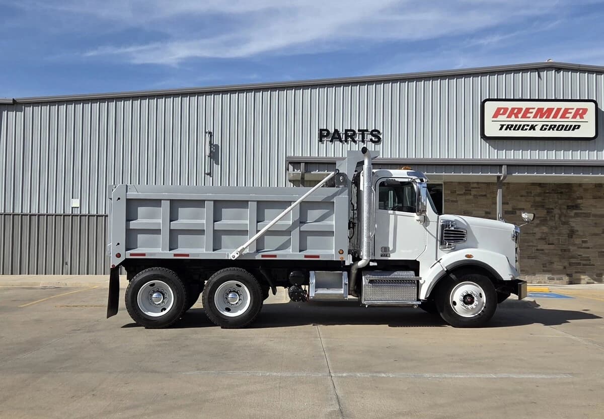 2021 Freightliner 122SD in Fort Worth, TX — photo 4