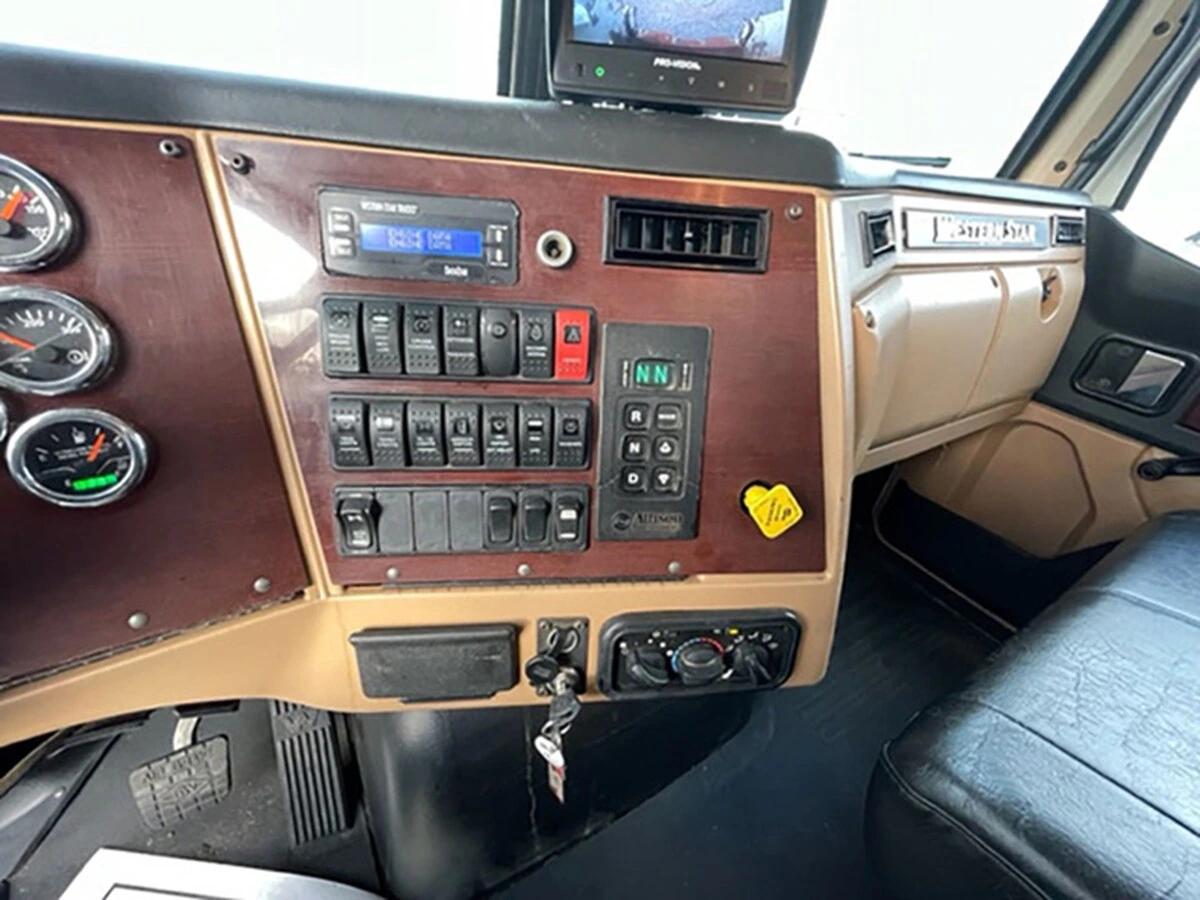 2020 Western Star 4700 in Warminster, PA — photo 31