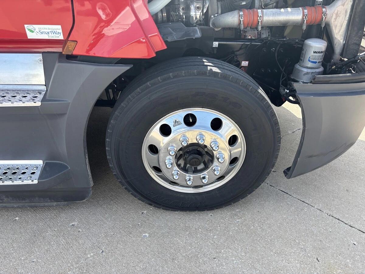 2022 Freightliner Cascadia in Tulsa, OK — photo 27