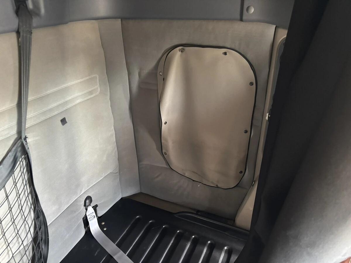 2018 Freightliner Cascadia — photo 23