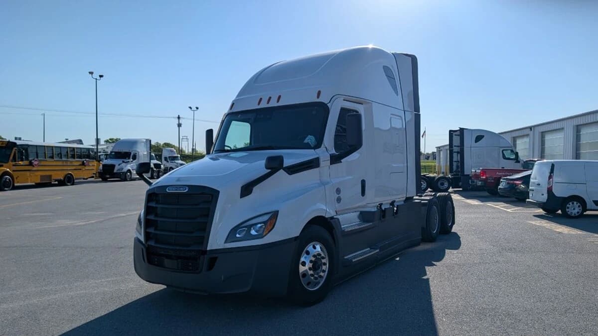 2026 Freightliner Cascadia
