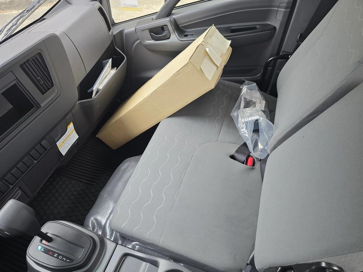 2025 Isuzu NRR in Danbury, CT — photo 4
