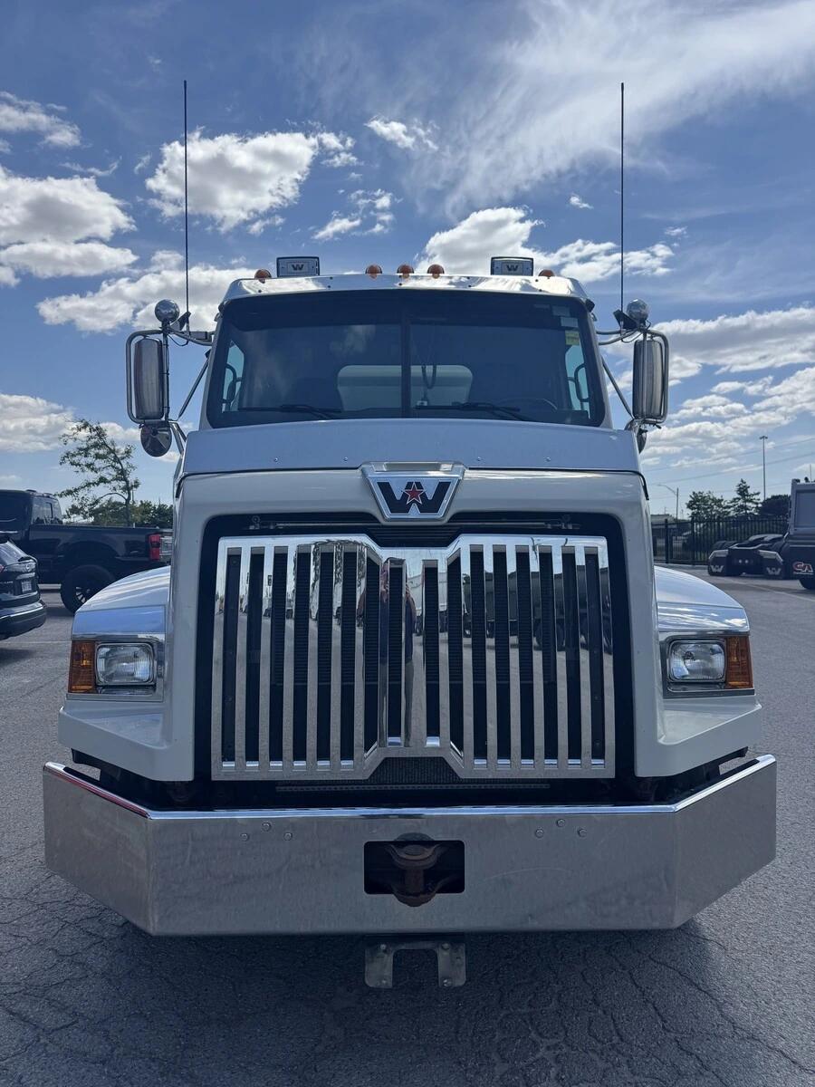 2019 Western Star 4900 — photo 3