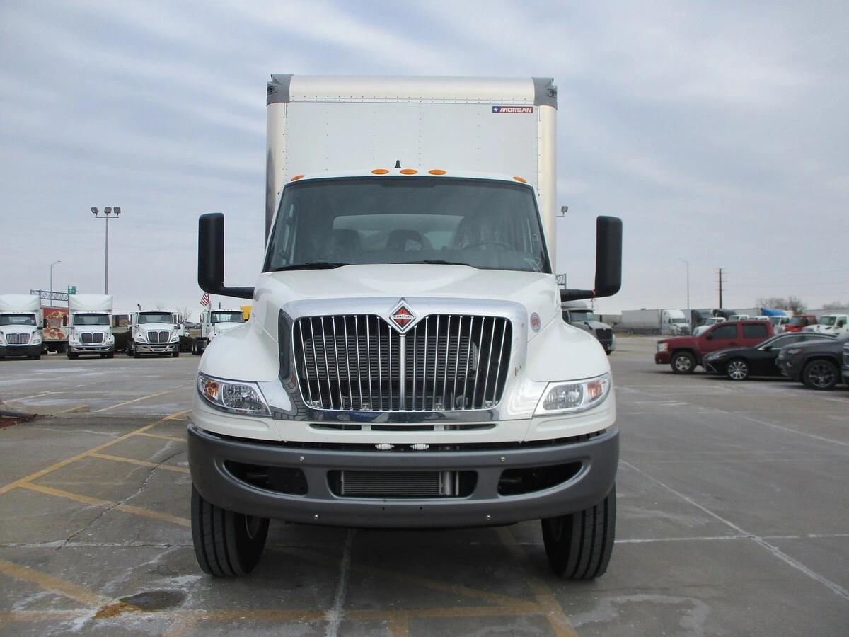 2025 International HV in Altoona, IA — photo 2