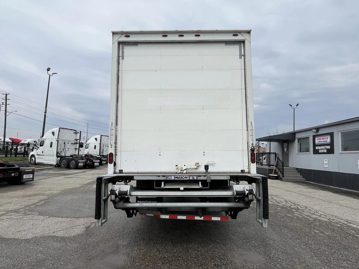 2019 Freightliner M2 106 in London, ON — photo 9