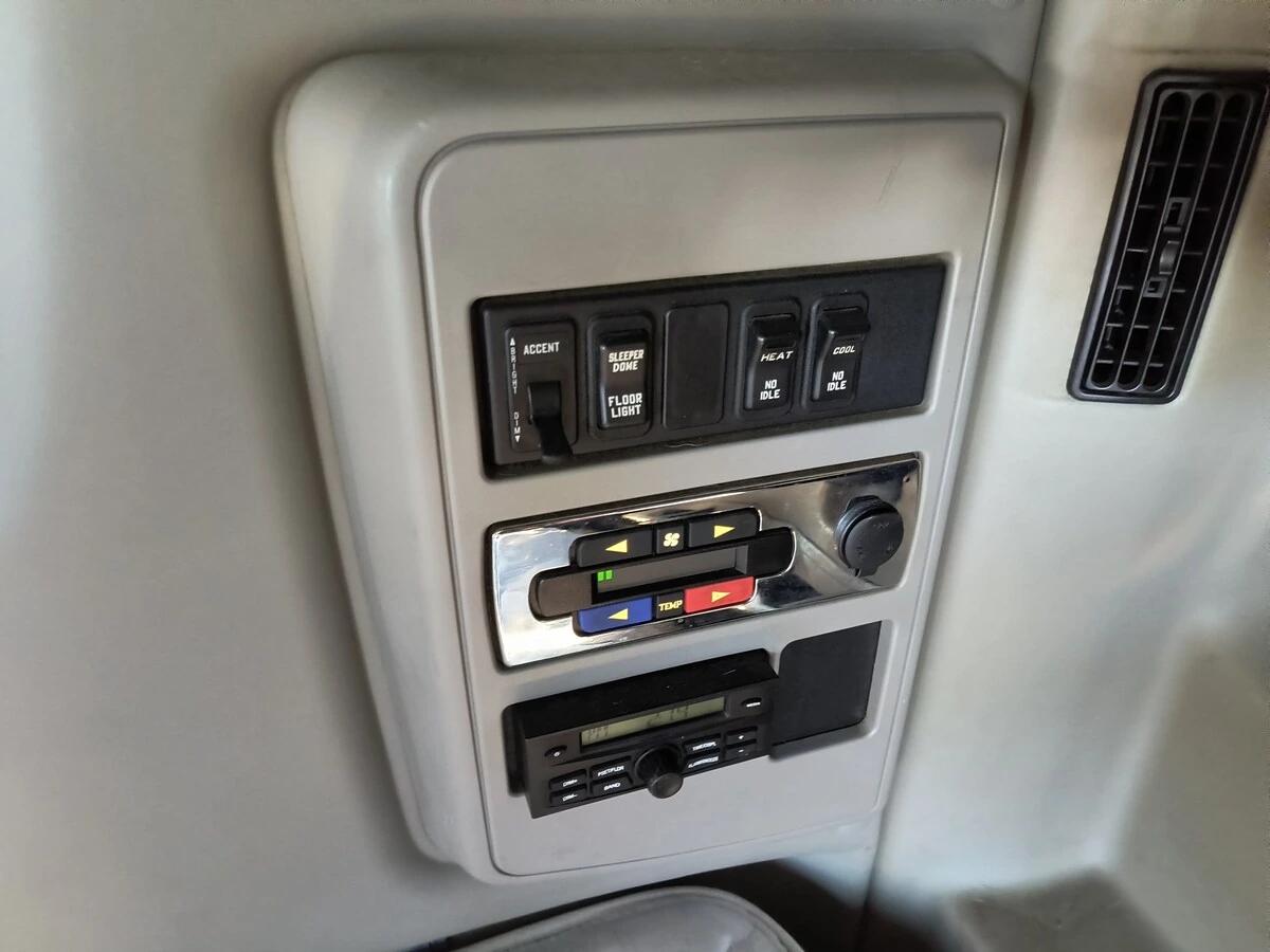 2020 International LT in MN — photo 10