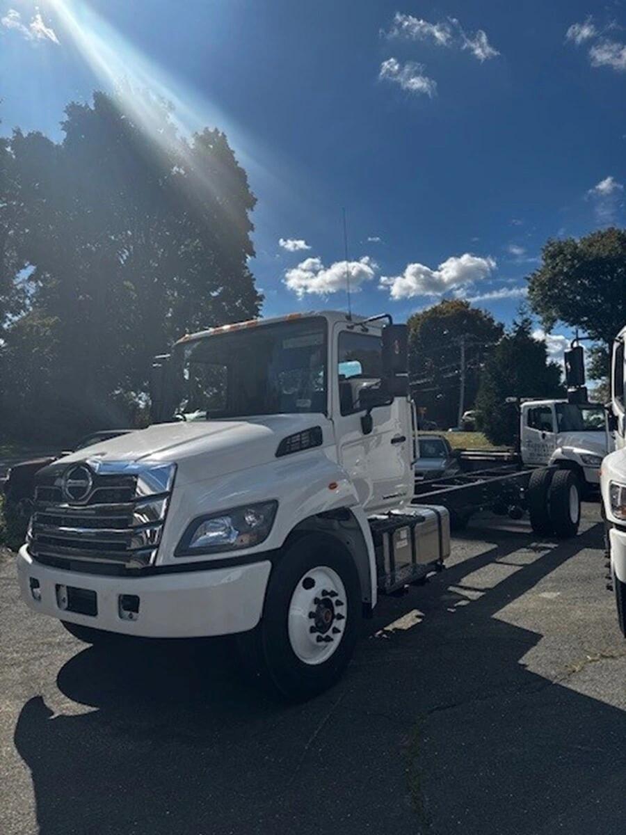 2025 Hino L6