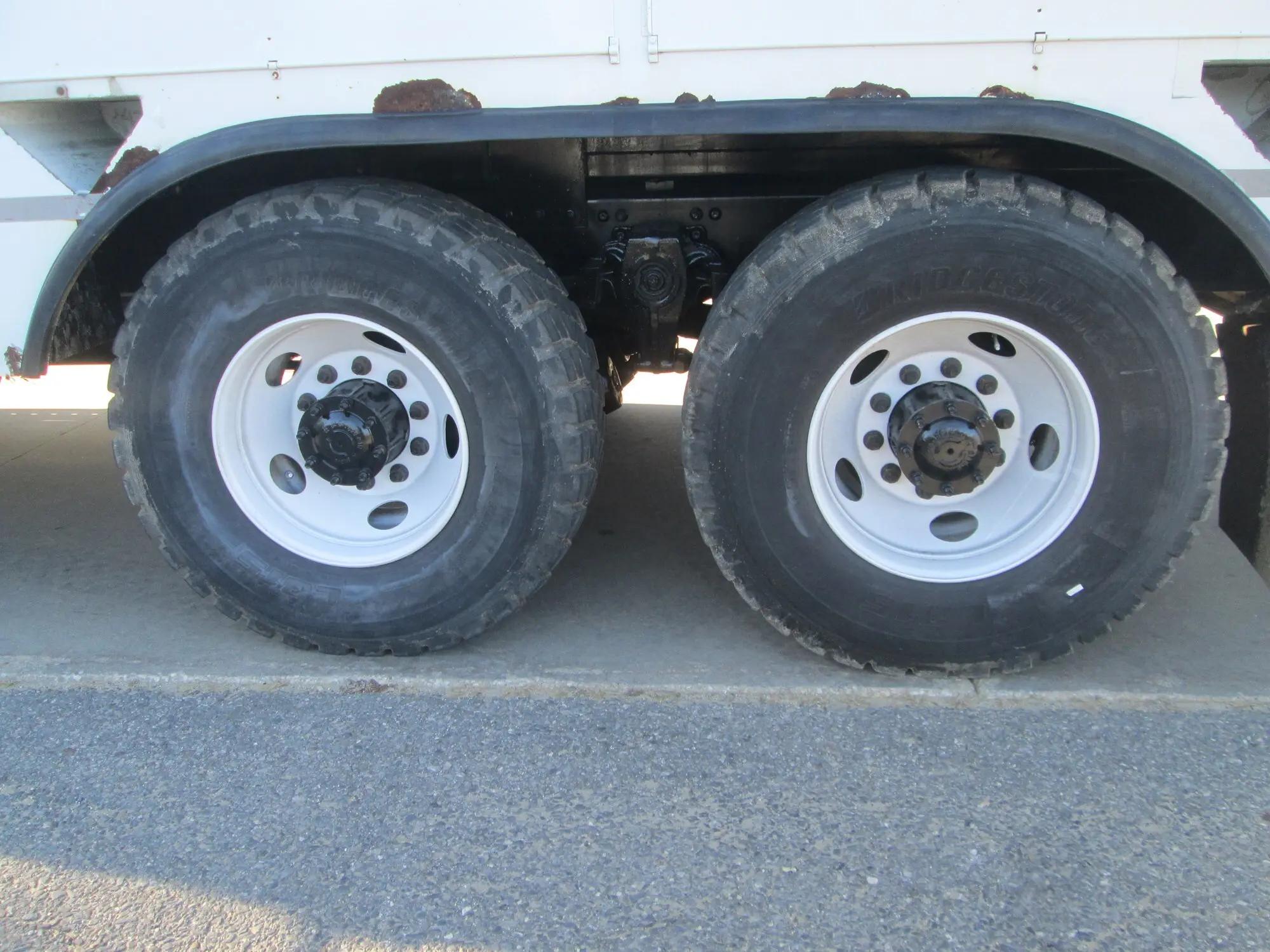 2013 Freightliner M2 106 in Manchester, NH — photo 6