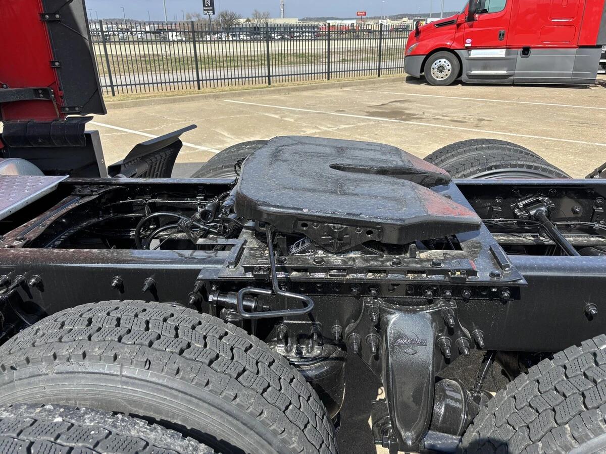 2022 Freightliner Cascadia in Tulsa, OK — photo 7