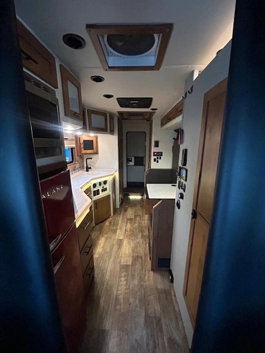 2025 Western Star 49X — photo 27