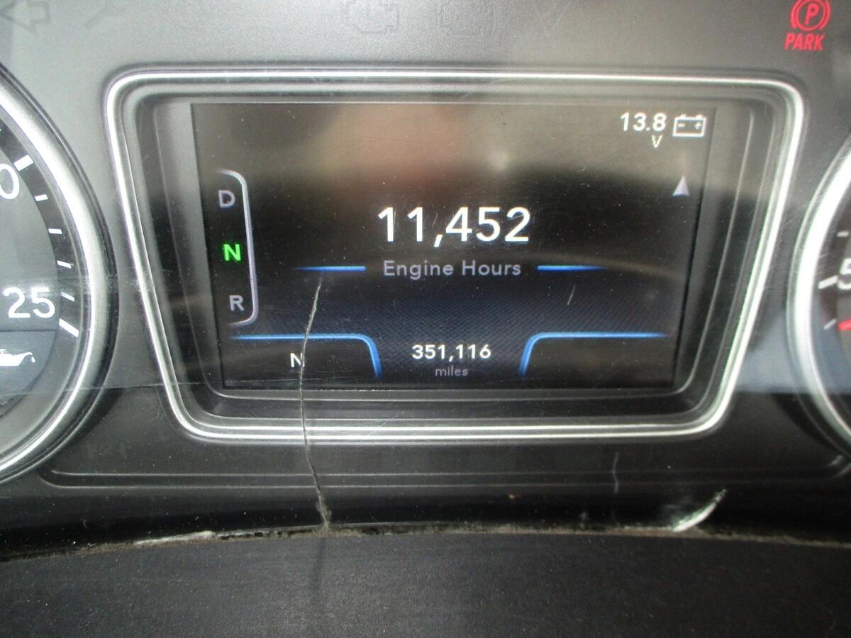 2019 International LT in Altoona, IA — photo 20