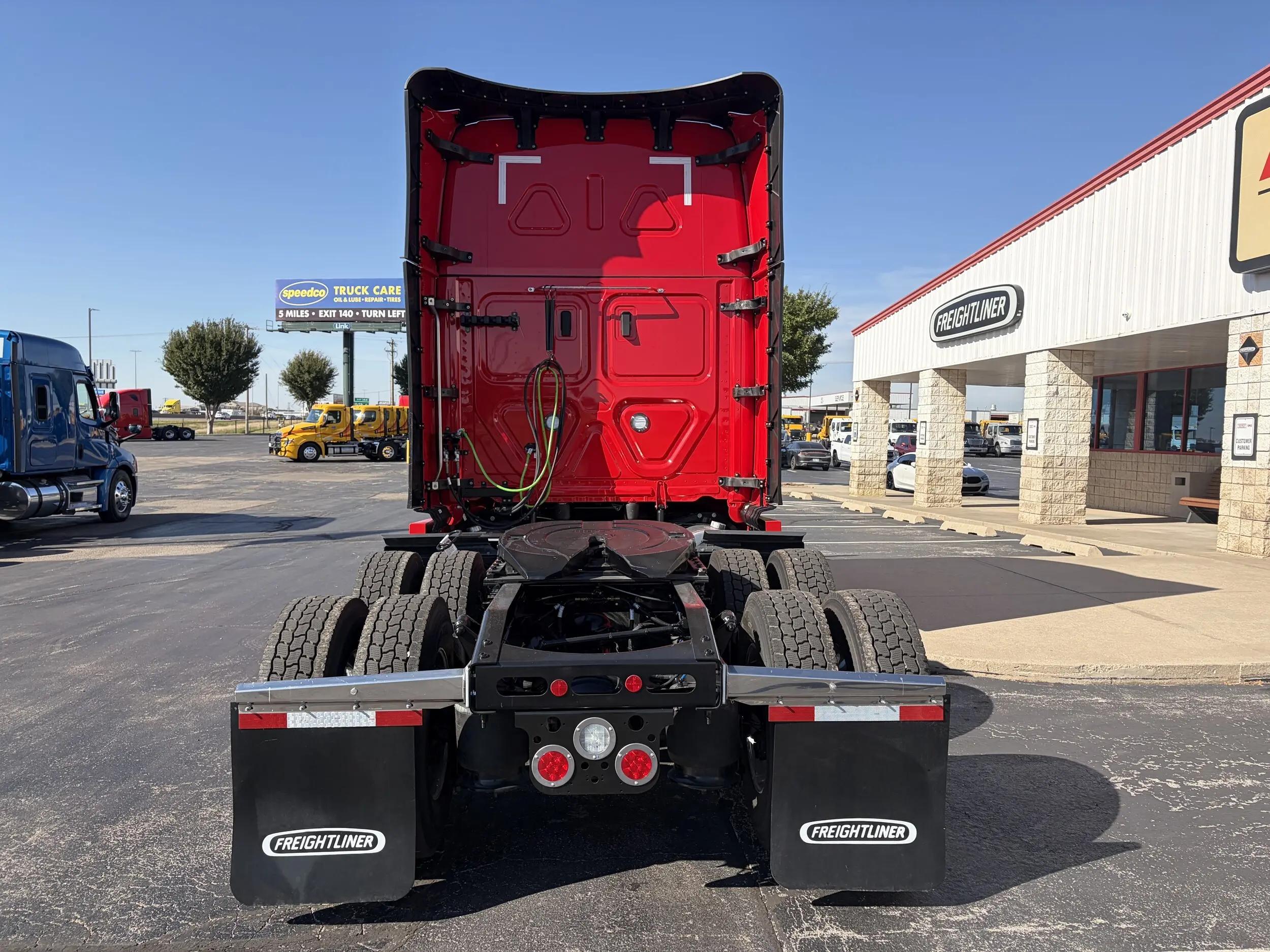 2026 Freightliner Cascadia in Oklahoma City, OK — photo 5