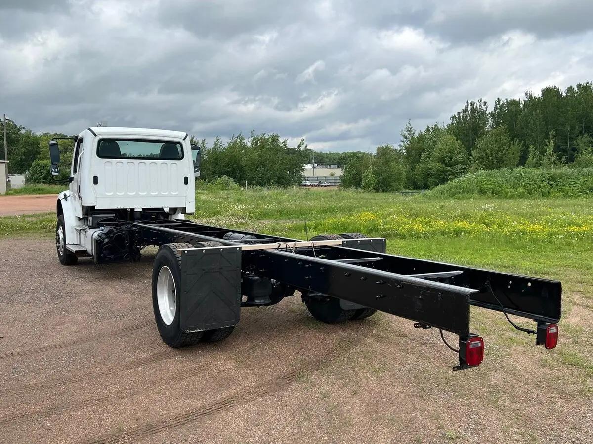 2019 Freightliner M2 106 in Cameron, WI — photo 7