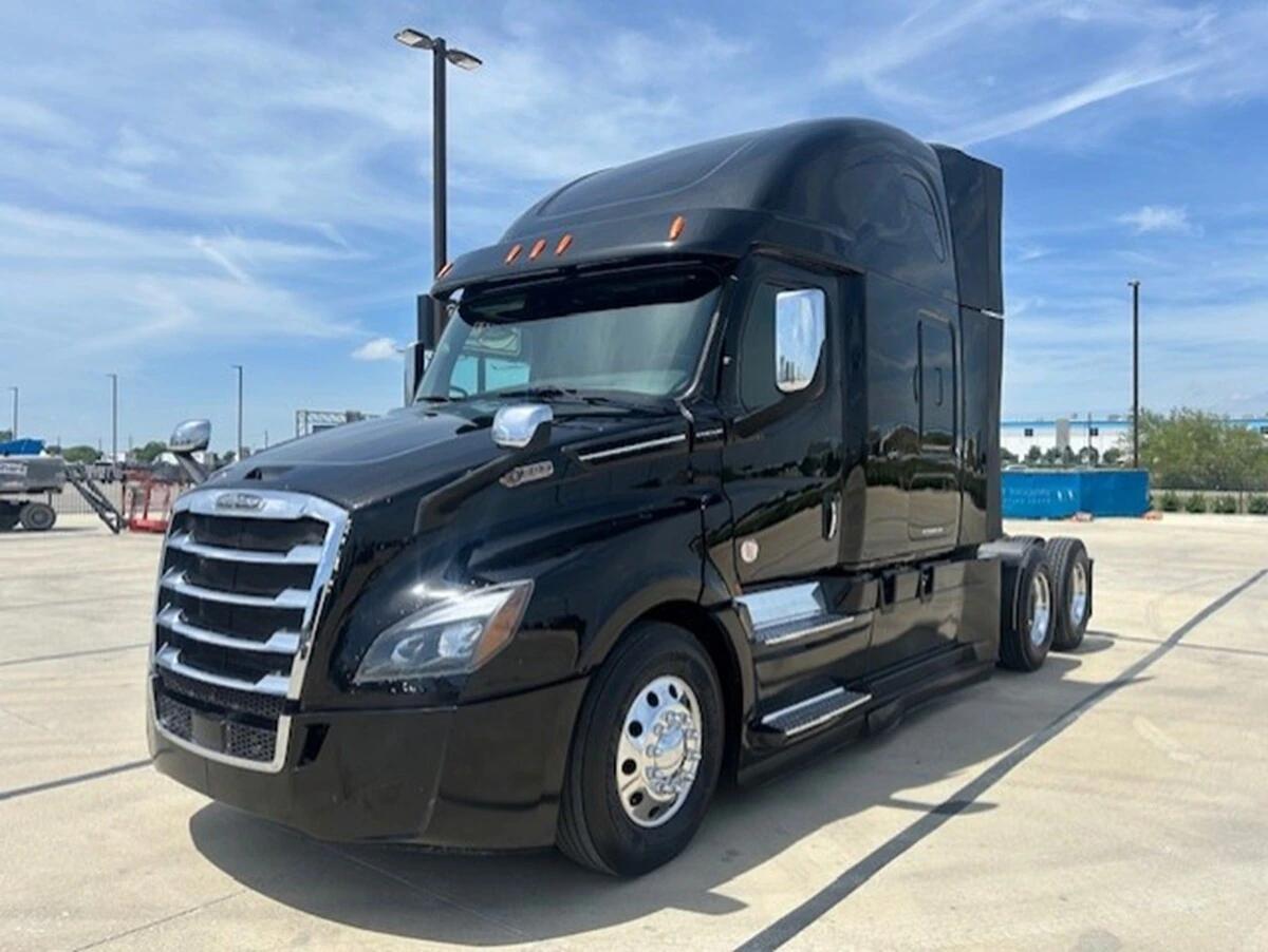 2022 Freightliner Cascadia