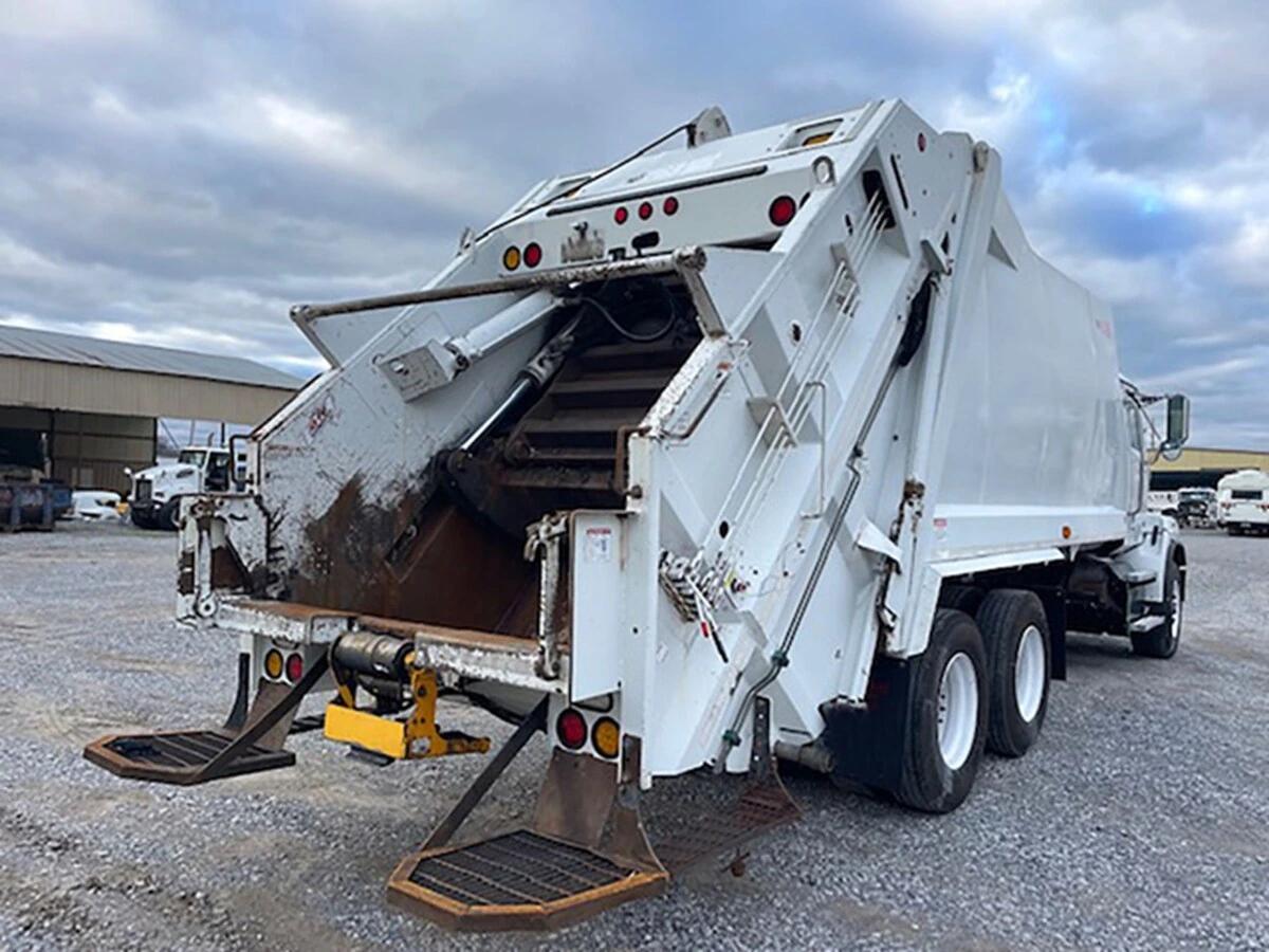 2020 Western Star 4700 in Warminster, PA — photo 13