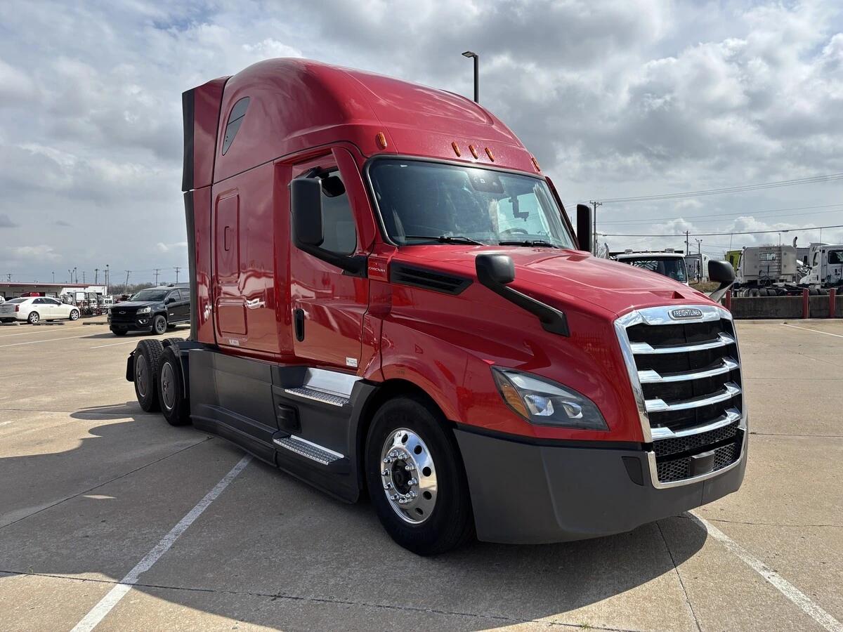 2022 Freightliner Cascadia in Tulsa, OK — photo 5
