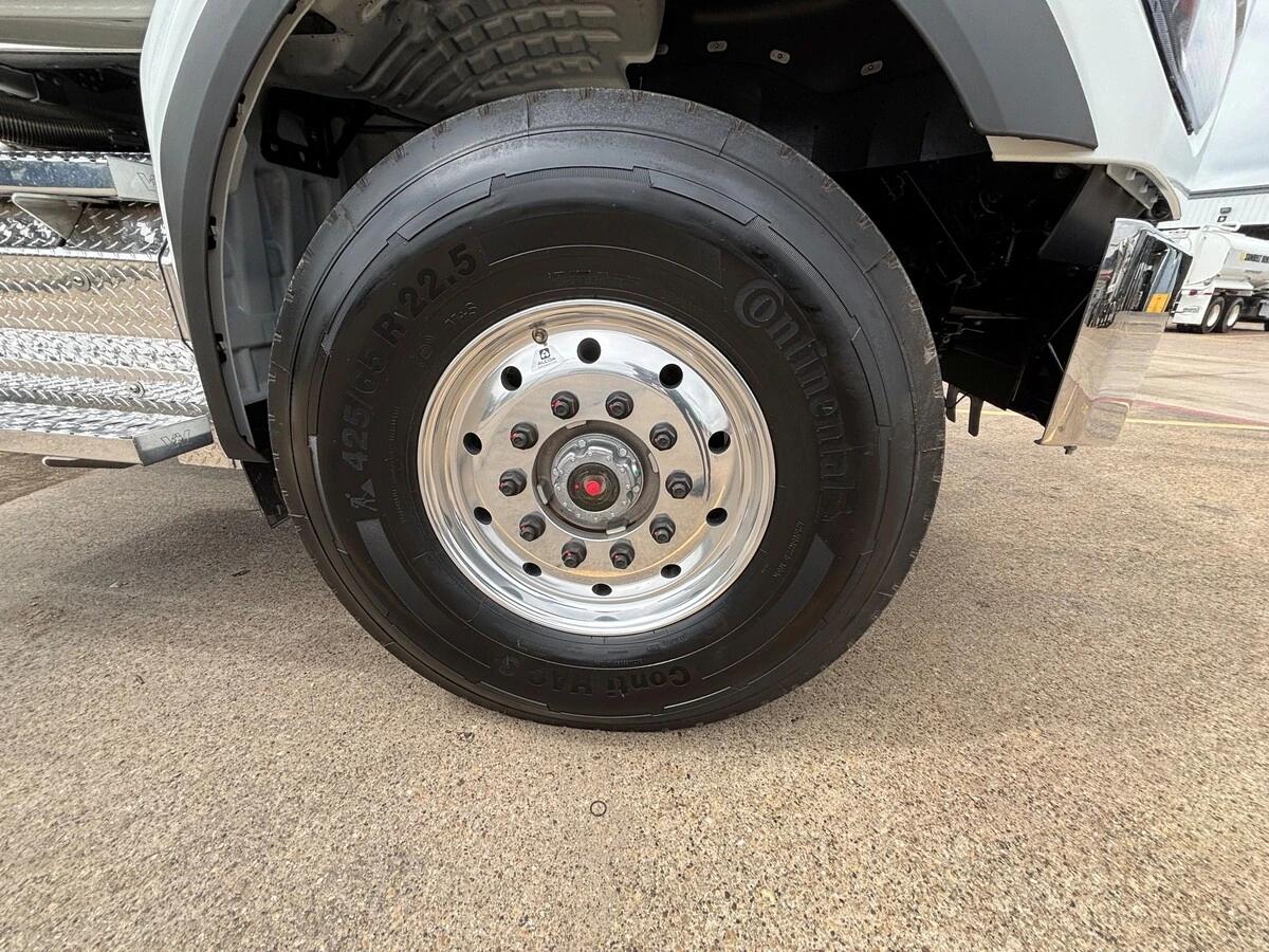2027 Western Star 49X — photo 12