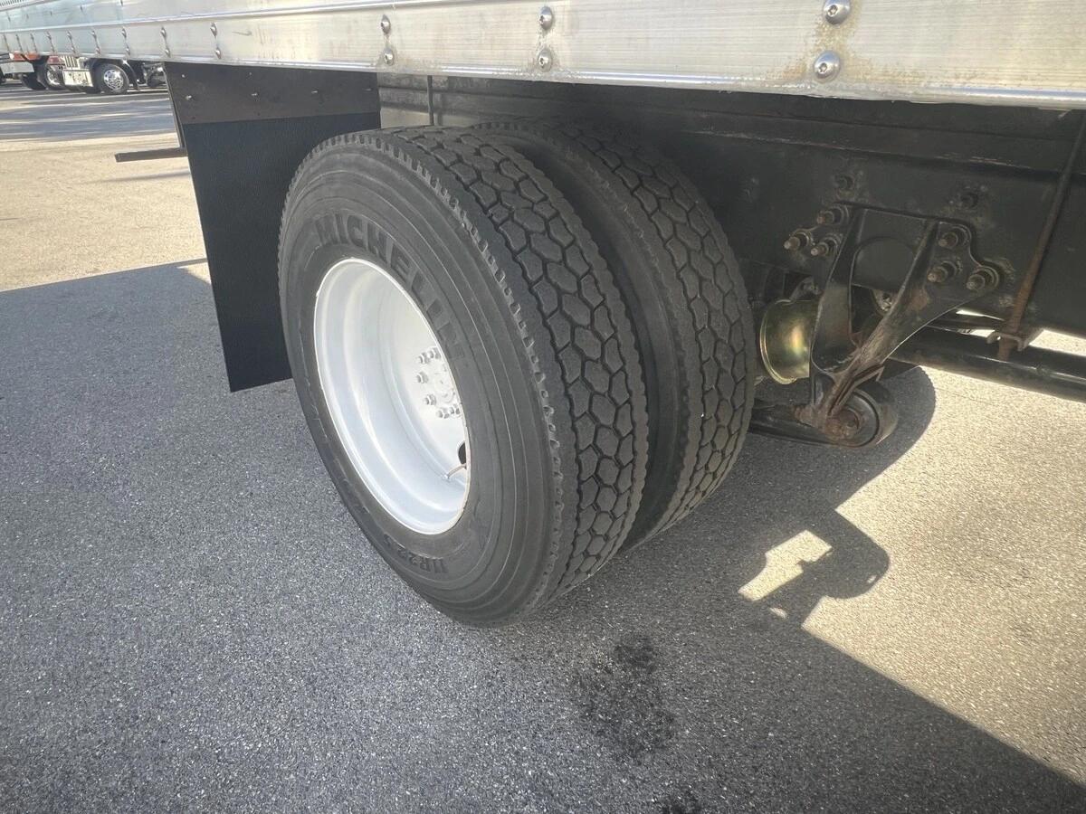 2015 International 4300 in Barrington, NH — photo 9