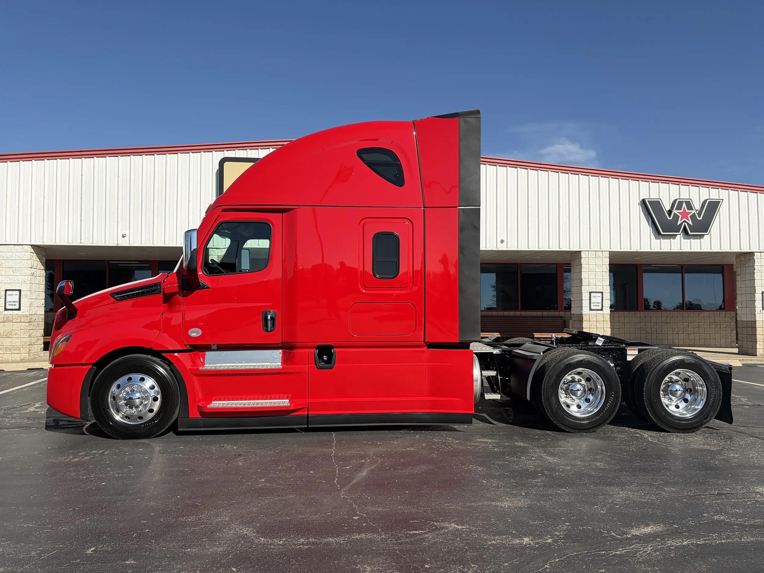 2026 Freightliner Cascadia in Oklahoma City, OK — photo 3