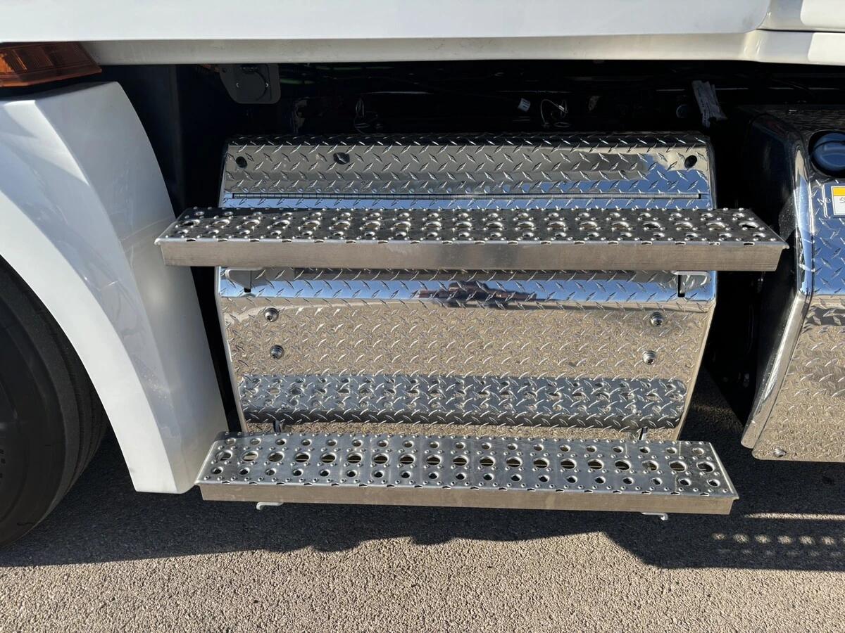 2026 Freightliner Cascadia in Amarillo, TX — photo 11