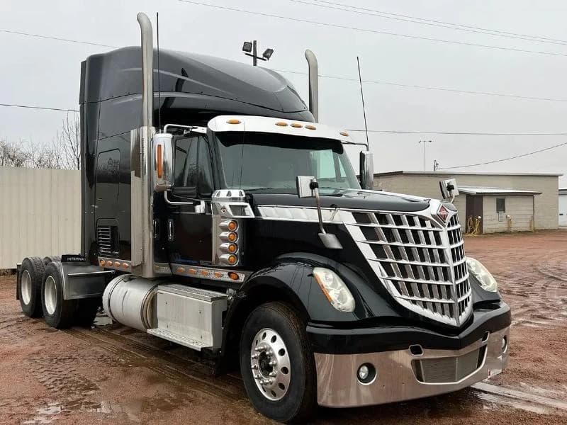 2015 International LoneStar in Abbotsford, WI — photo 3
