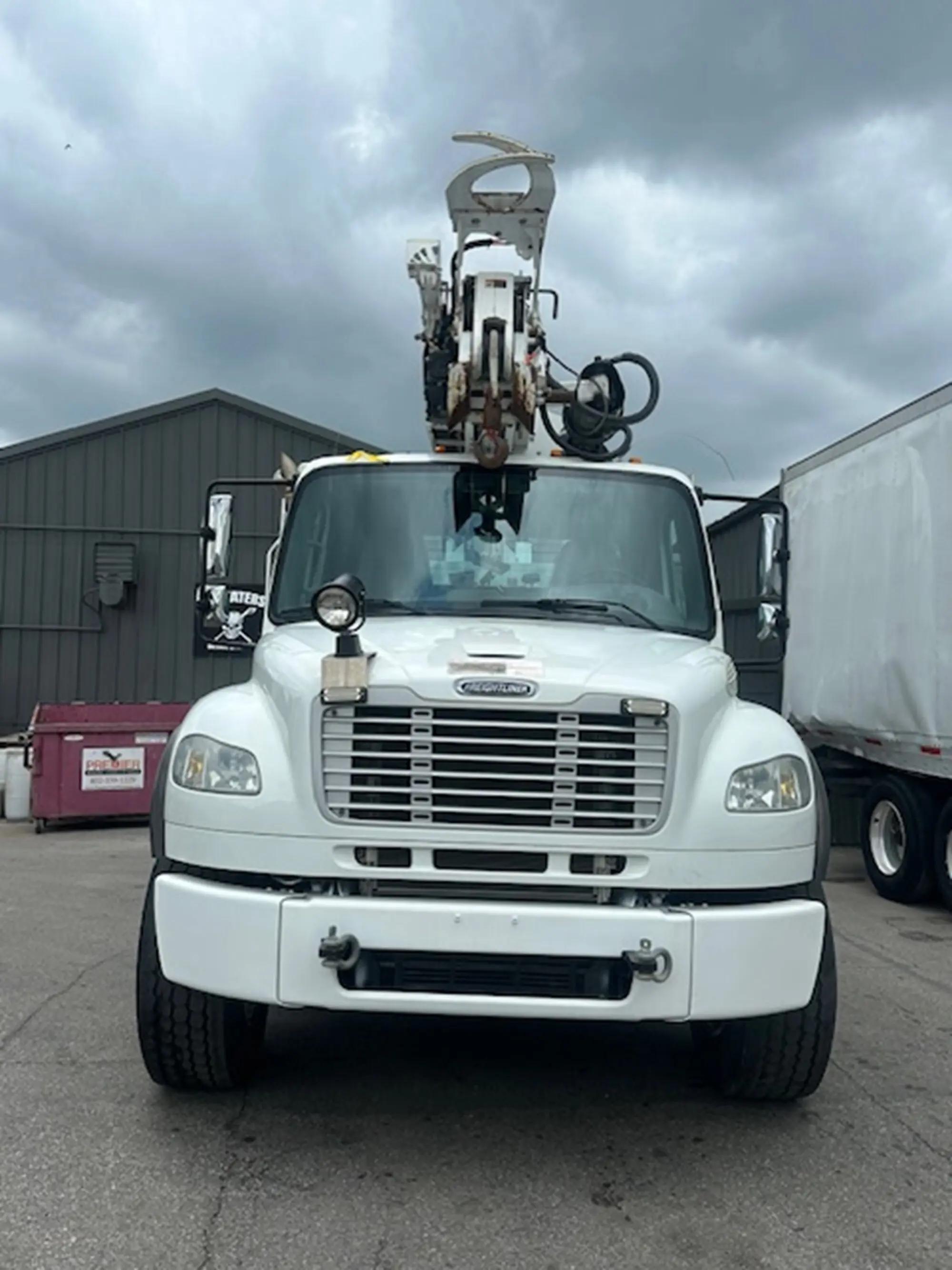 2013 Freightliner M2 106 in Manchester, NH — photo 2