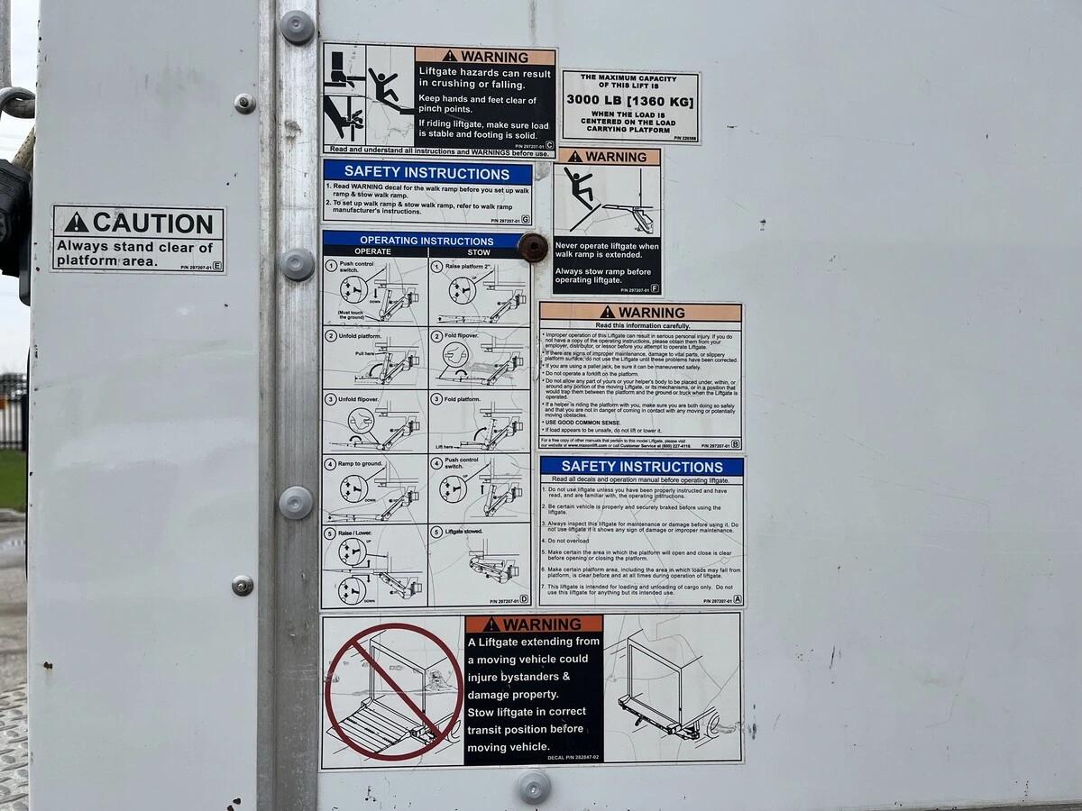 2019 Freightliner M2 106 in London, ON — photo 36