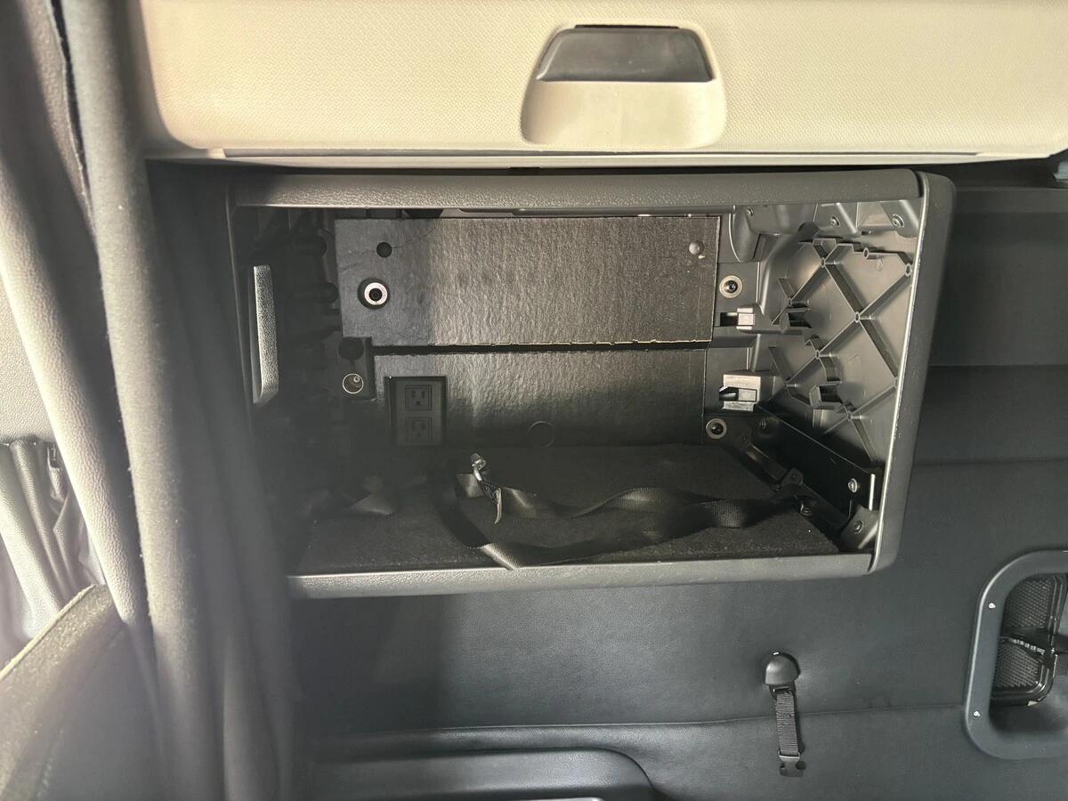 2025 Freightliner Cascadia — photo 18