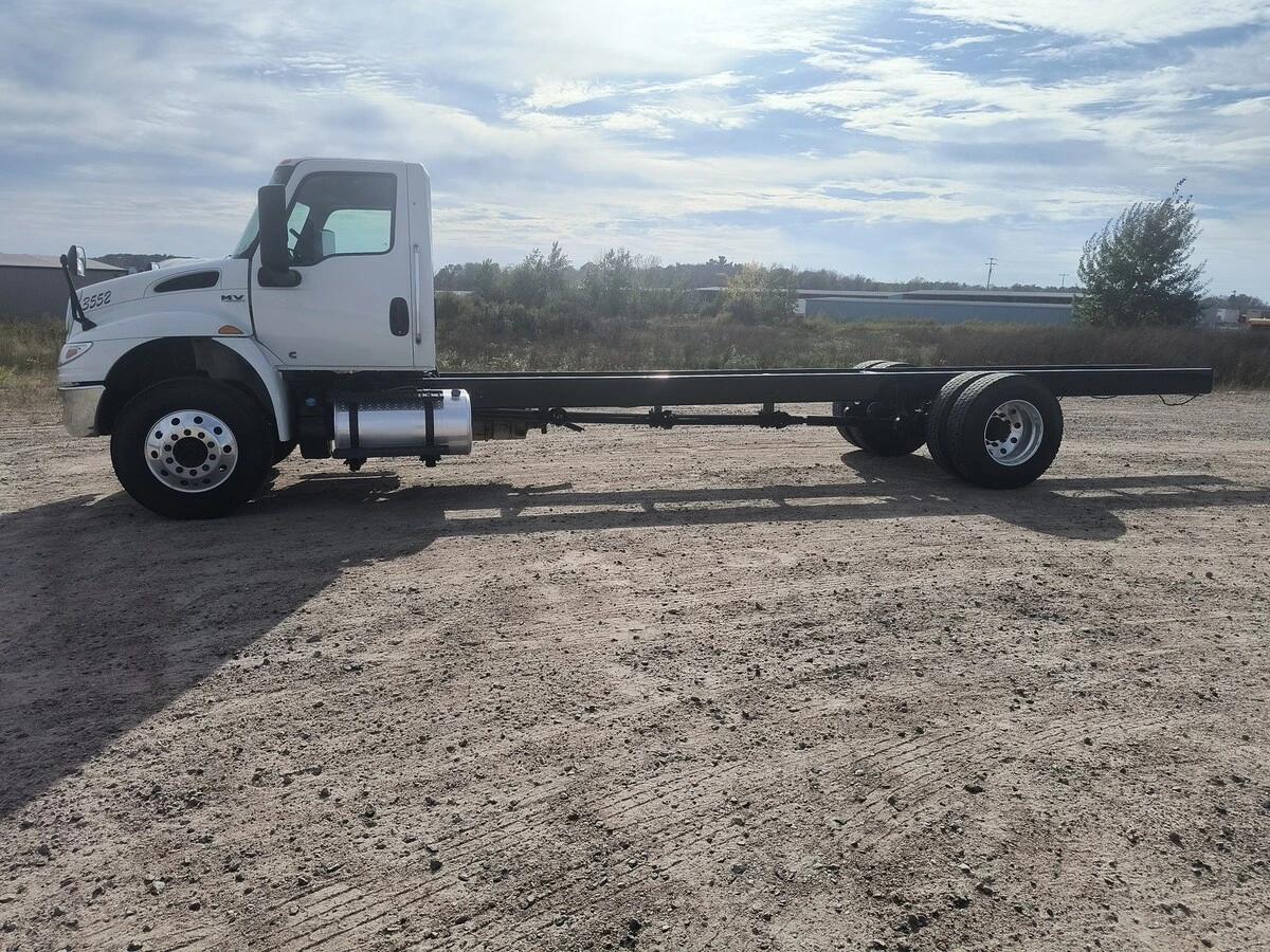 2021 International MV in Chippewa Falls, WI — photo 2