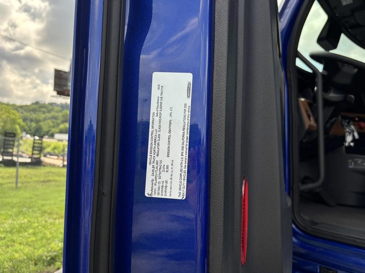 2026 Freightliner Cascadia in Knoxville, TN — photo 27