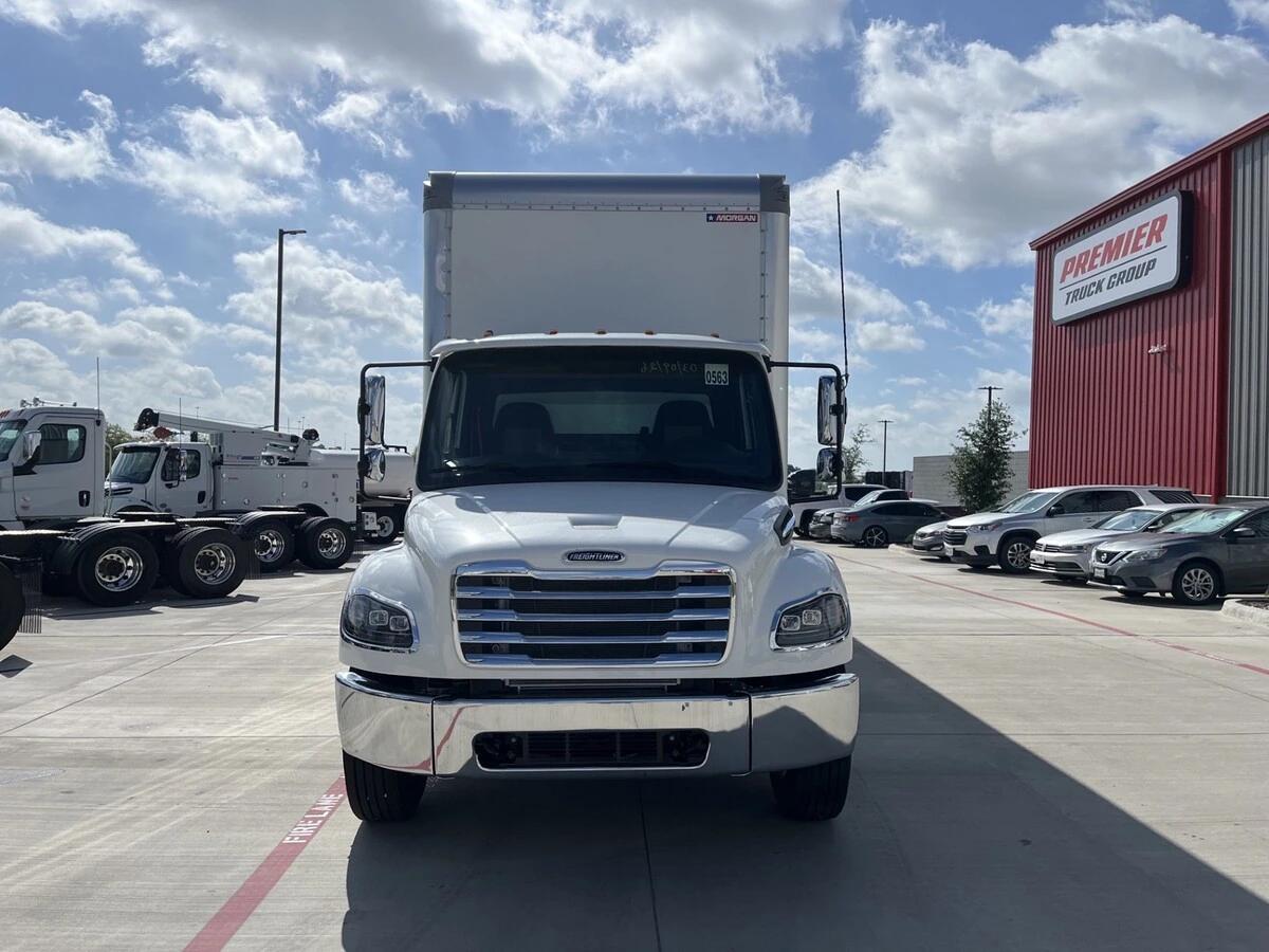 2027 Freightliner M2 106 — photo 2