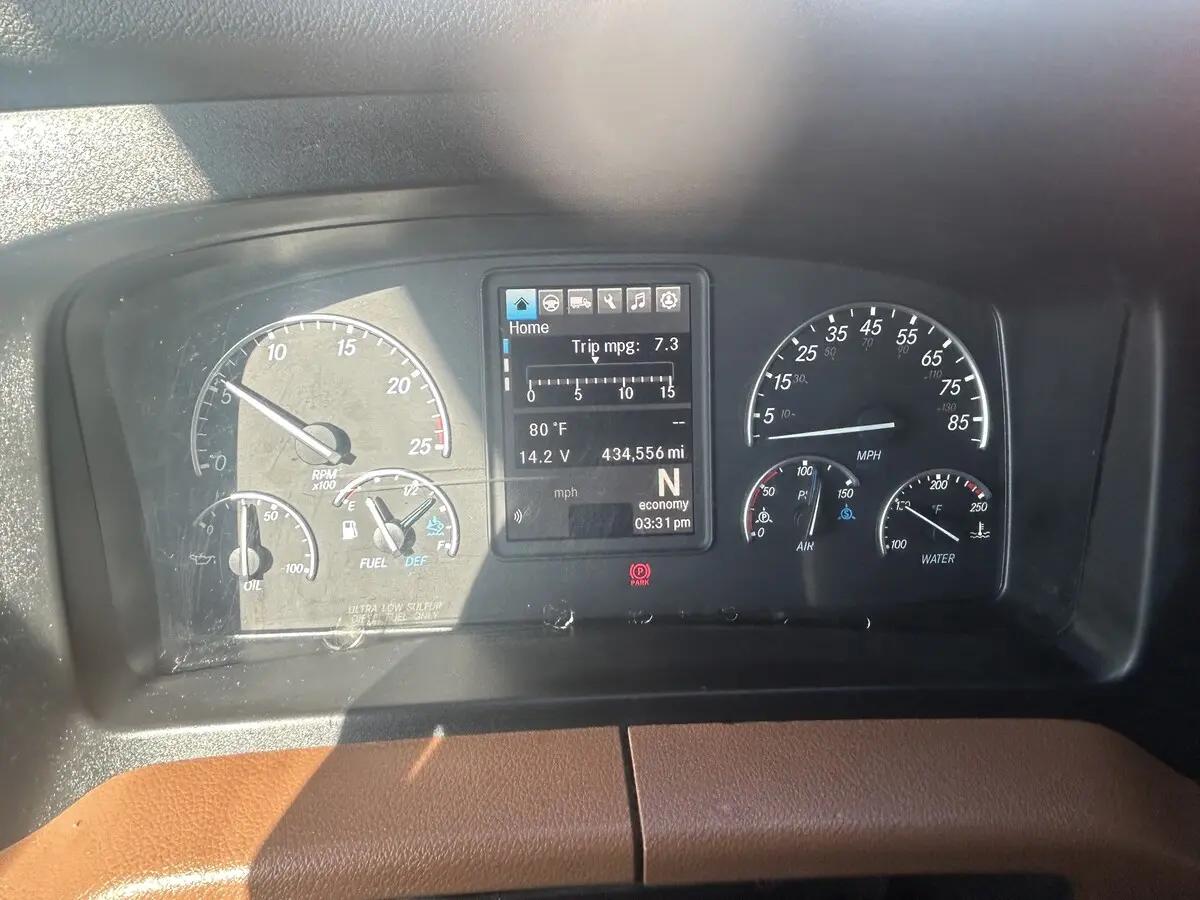 2021 Freightliner Cascadia in North Texas, TX — photo 11