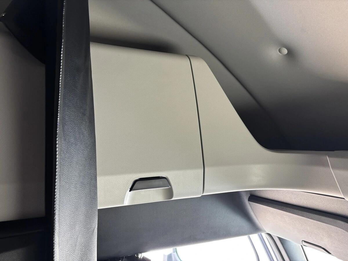 2025 Freightliner Cascadia — photo 23