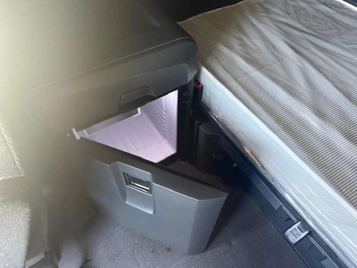 2025 Freightliner Cascadia — photo 10