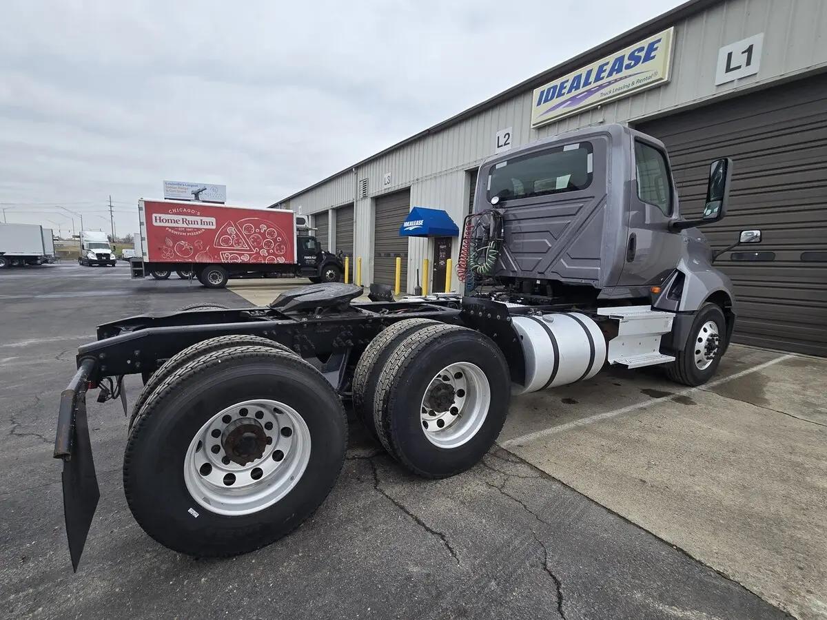 2019 International LT in Louisville, KY — photo 3