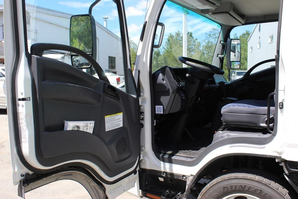 2024 Isuzu NRR in Danbury, CT — photo 2