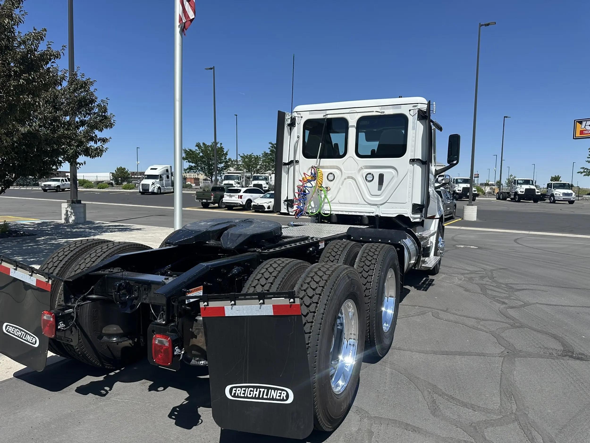 2026 Freightliner Cascadia in Twin Falls, ID — photo 3