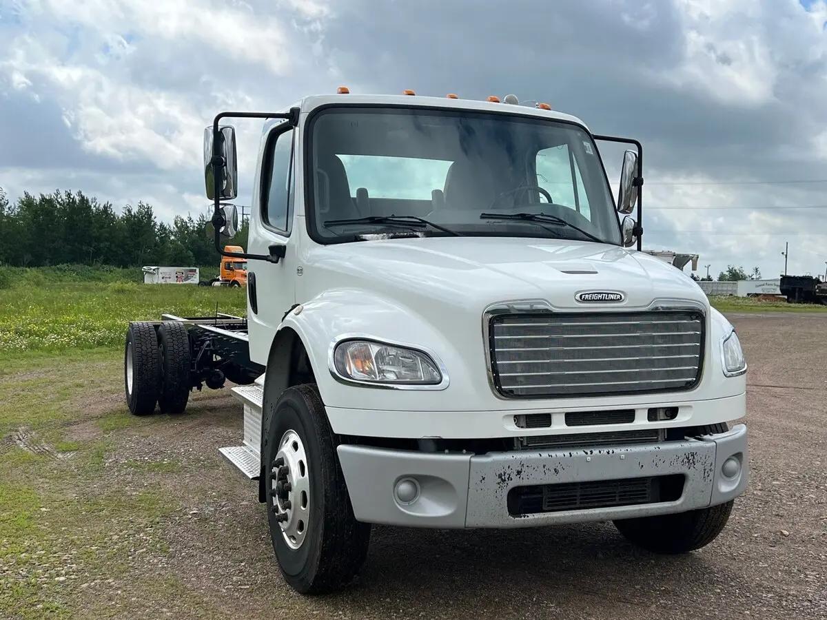 2019 Freightliner M2 106 in Cameron, WI — photo 4