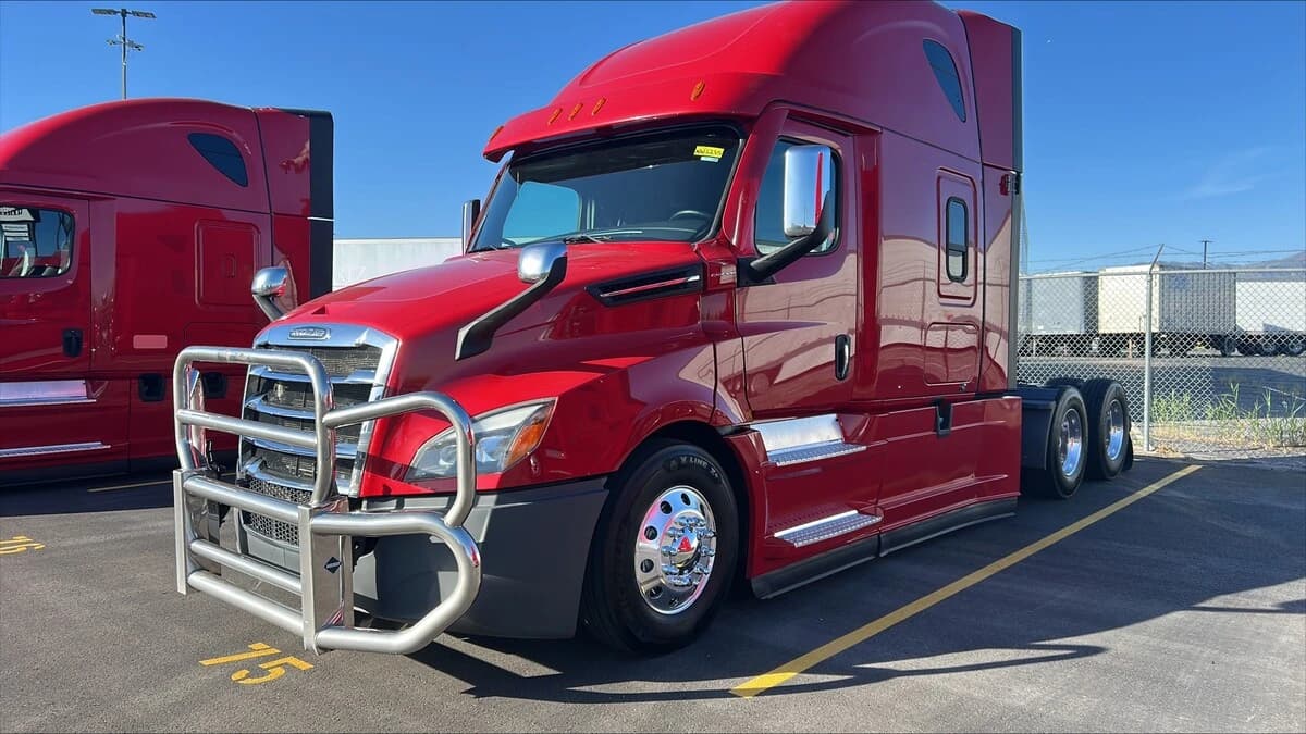2023 Freightliner Cascadia