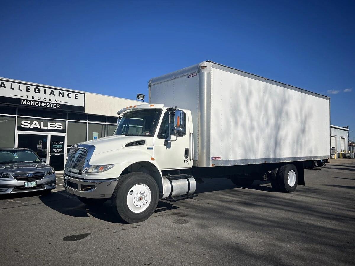 2015 International 4300 in Barrington, NH
