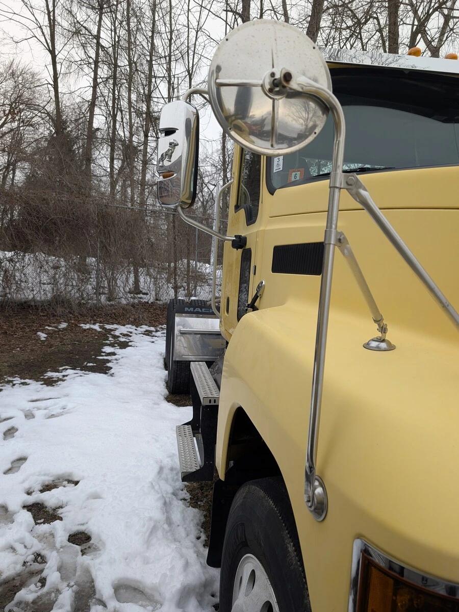 2020 Mack Pinnacle in Warminster, PA — photo 4