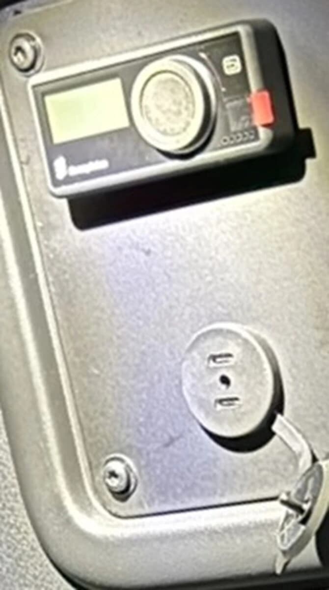 2027 Freightliner Cascadia — photo 14
