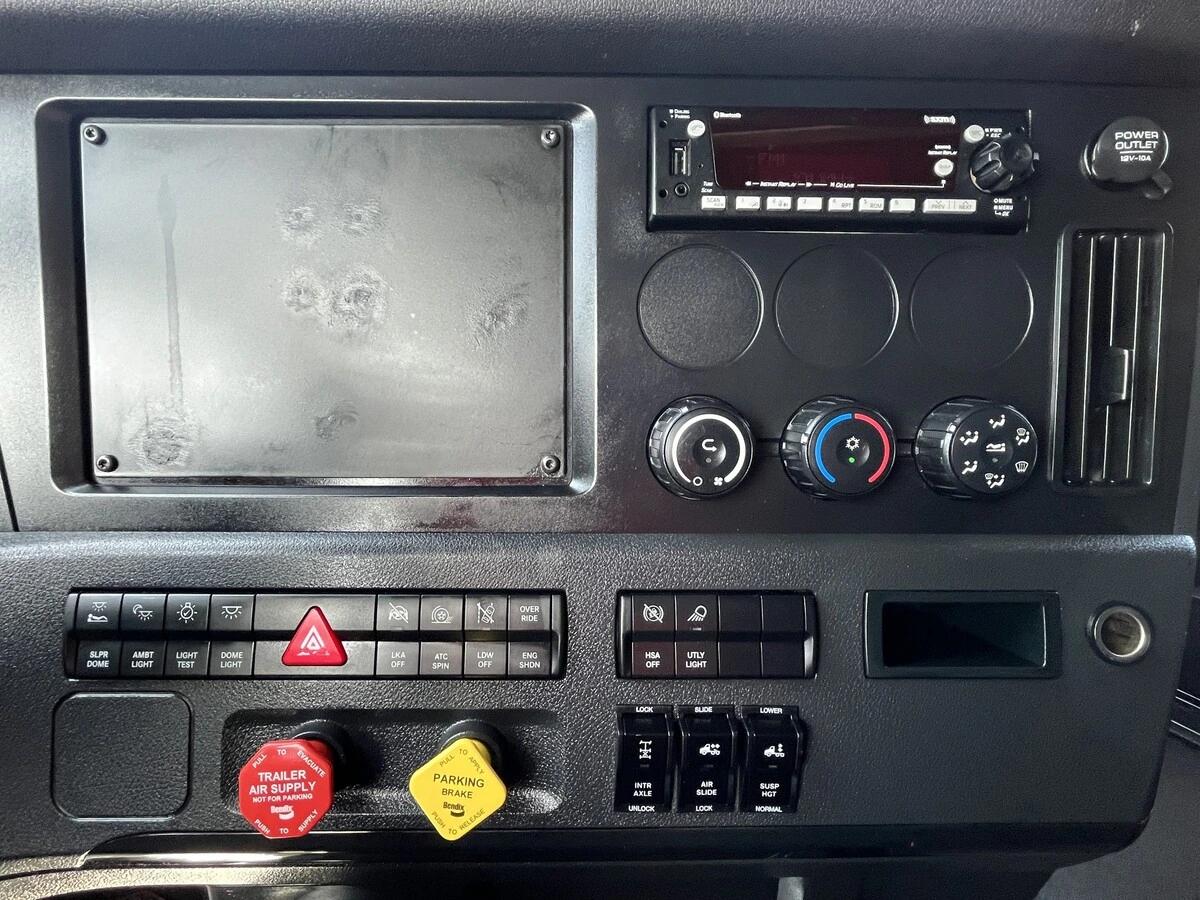2024 Freightliner Cascadia in Chattanooga, TN — photo 45