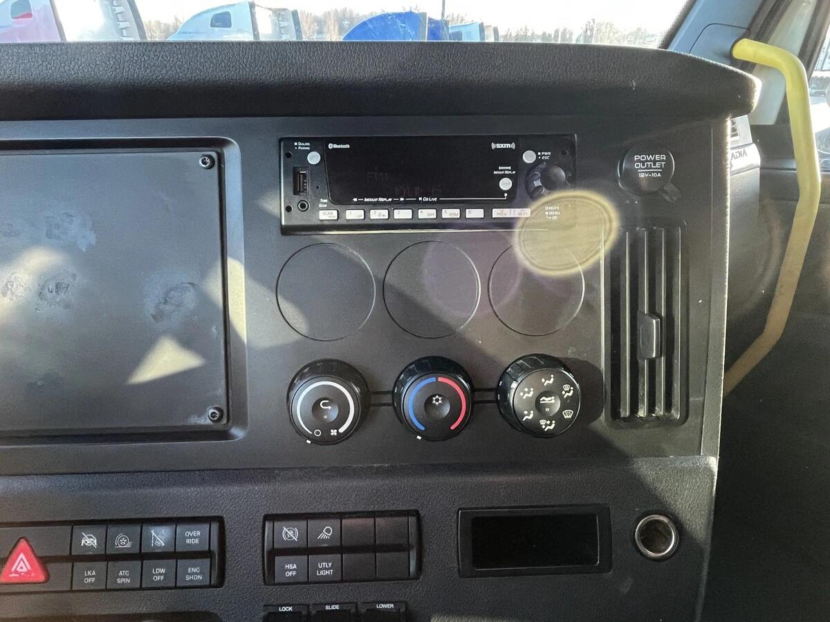 2024 Freightliner Cascadia in Chattanooga, TN — photo 25