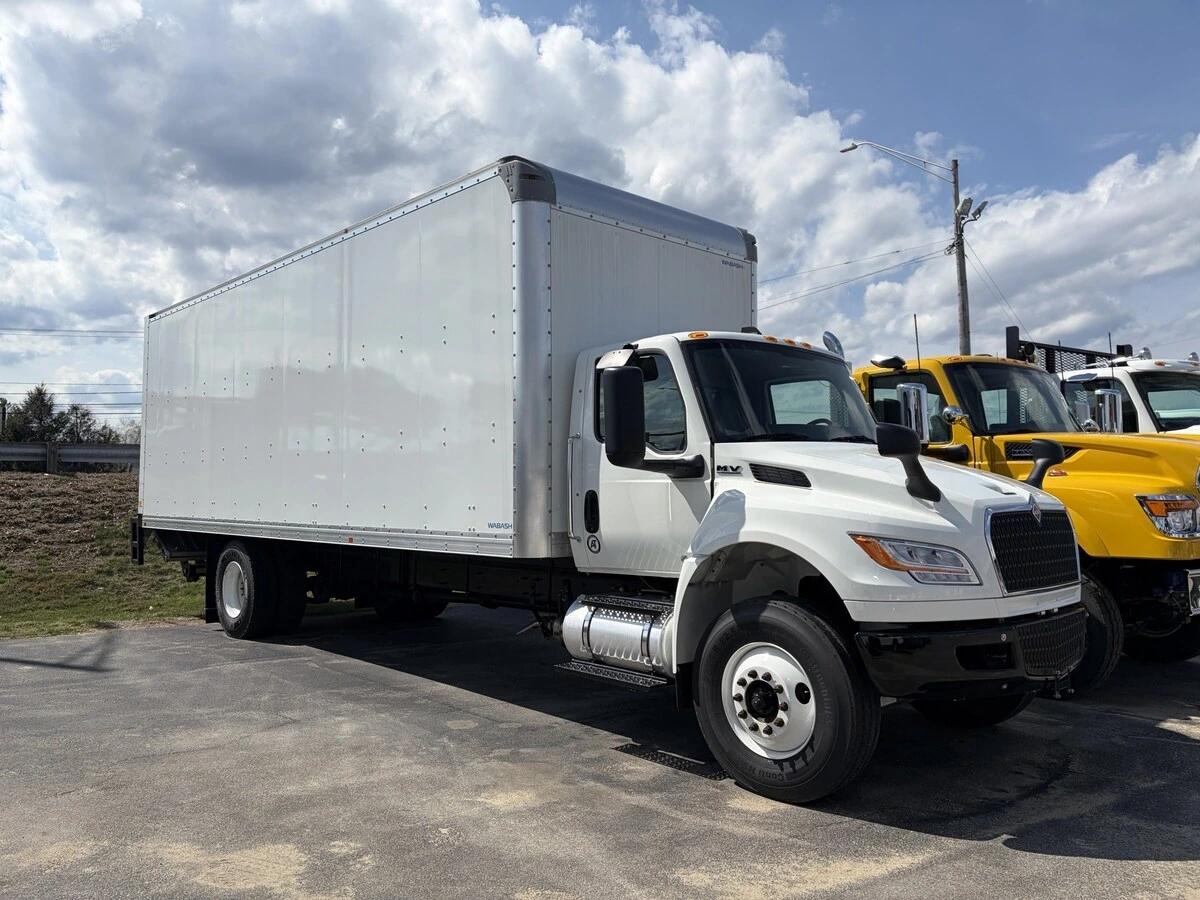 2025 International MV in Barrington, NH — photo 2
