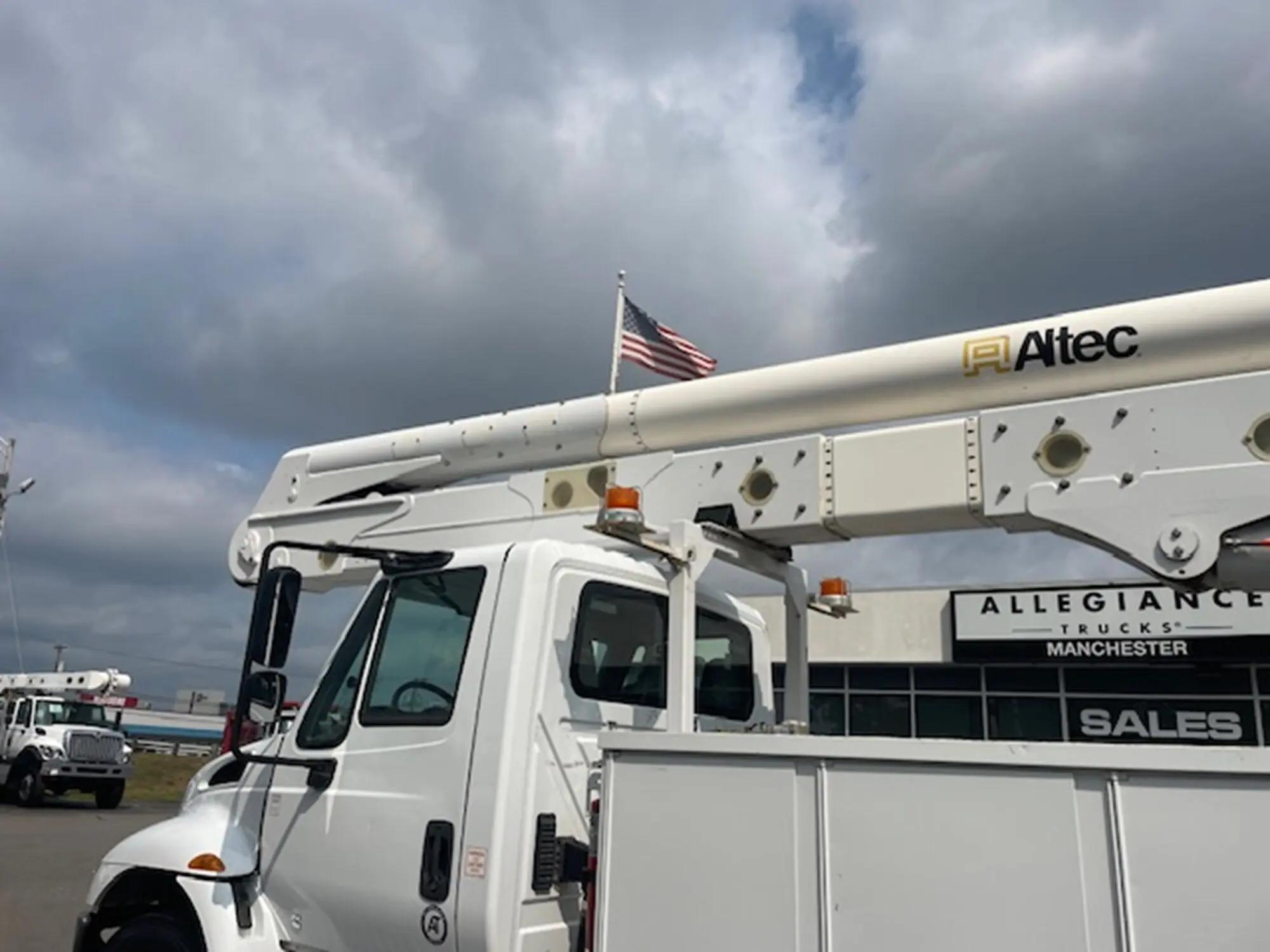 2019 International 4300 in Barrington, NH — photo 18