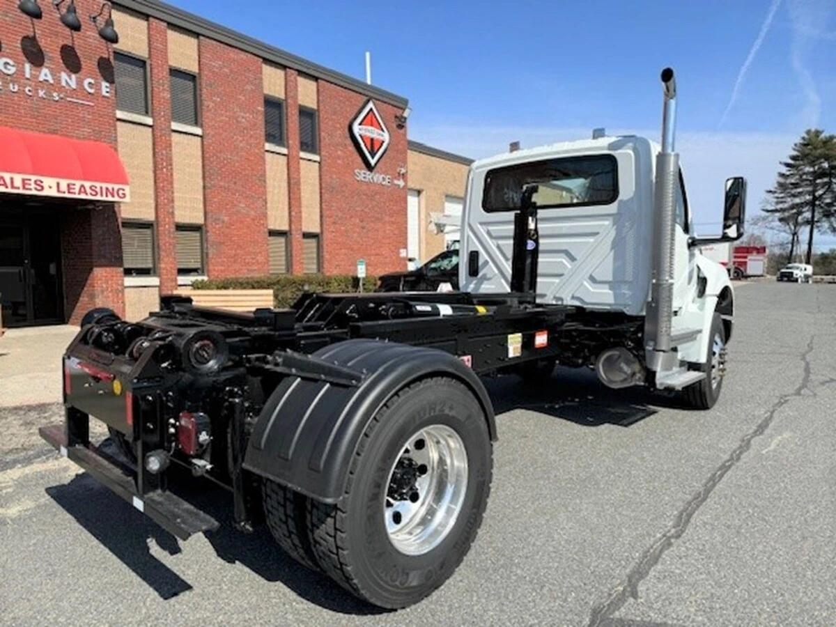 2025 International MV in Foxboro, MA — photo 8